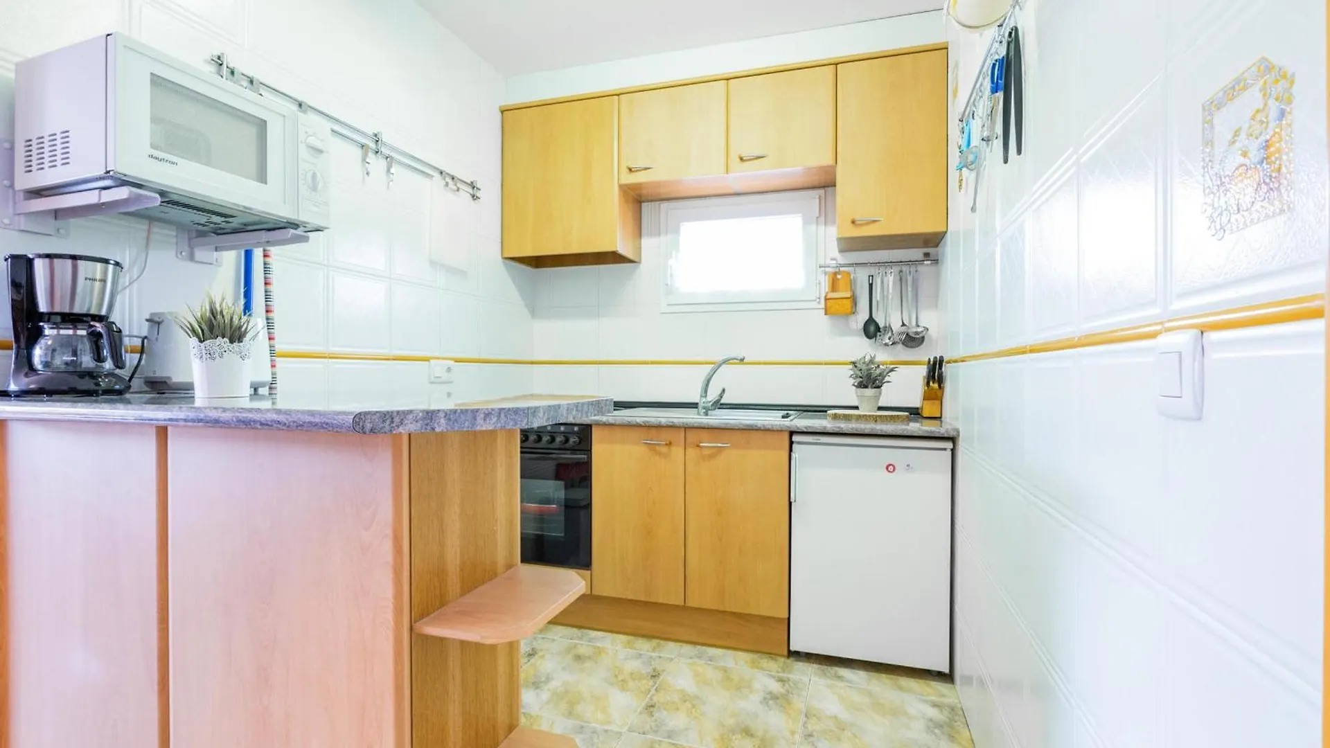 Apartamento L'Escala, 2 Dormitorios, 4 Personas - Es-325-23 Torroella de Montgrí
