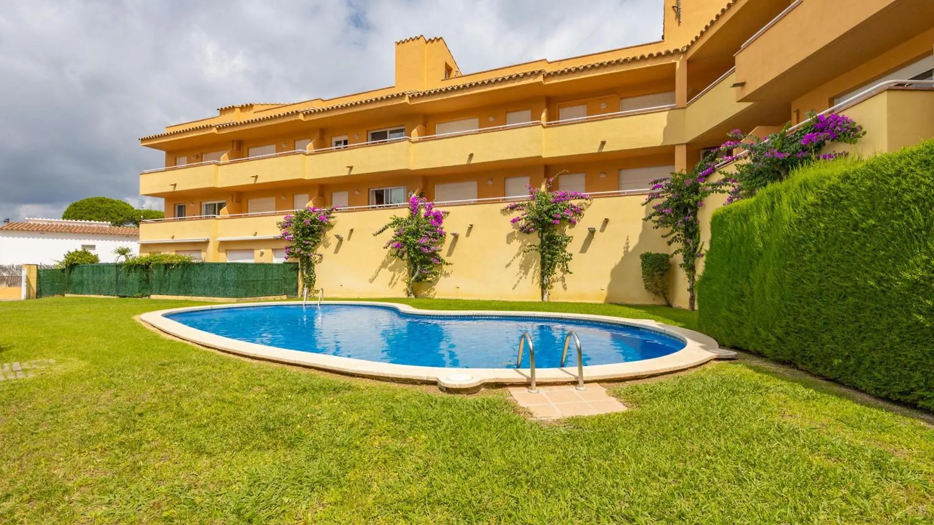 Apartamento L'Escala, 2 Dormitorios, 4 Personas - Es-325-23 Torroella De Montgri Apartment